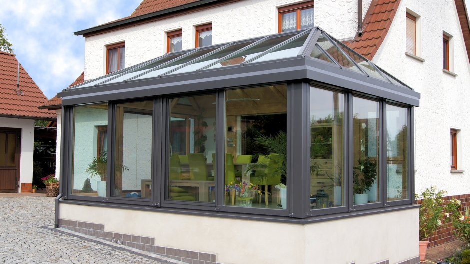 Фронтон терраса Безрамное остекление