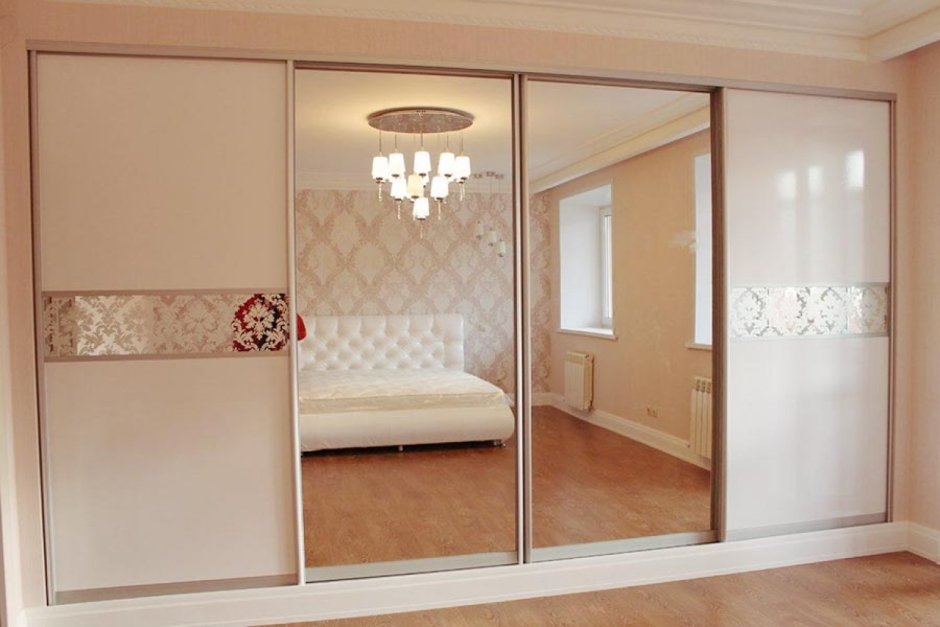 Чертеж гардеробной с размерами 3.5кв2