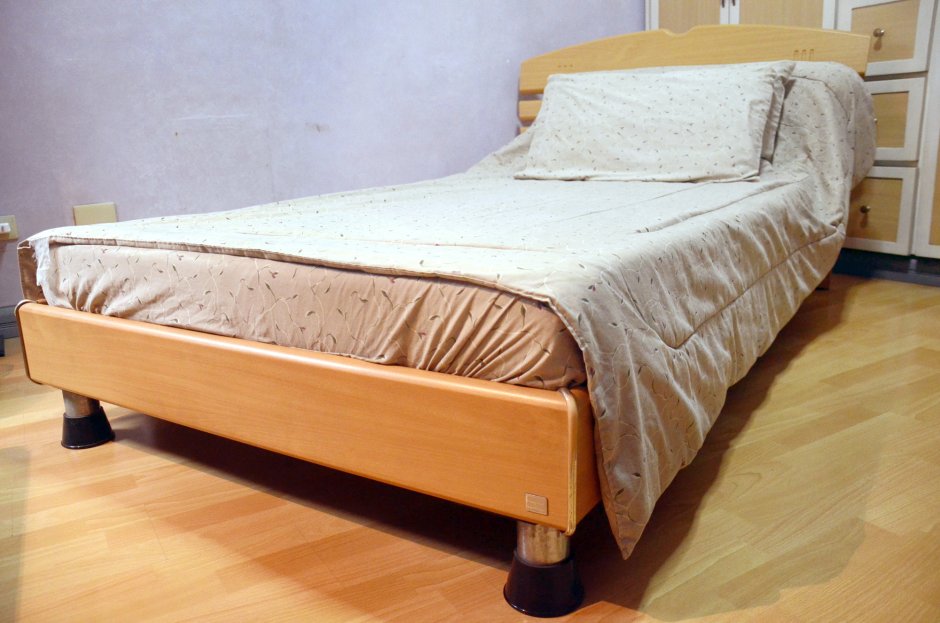 Красиво застеленная кровать
