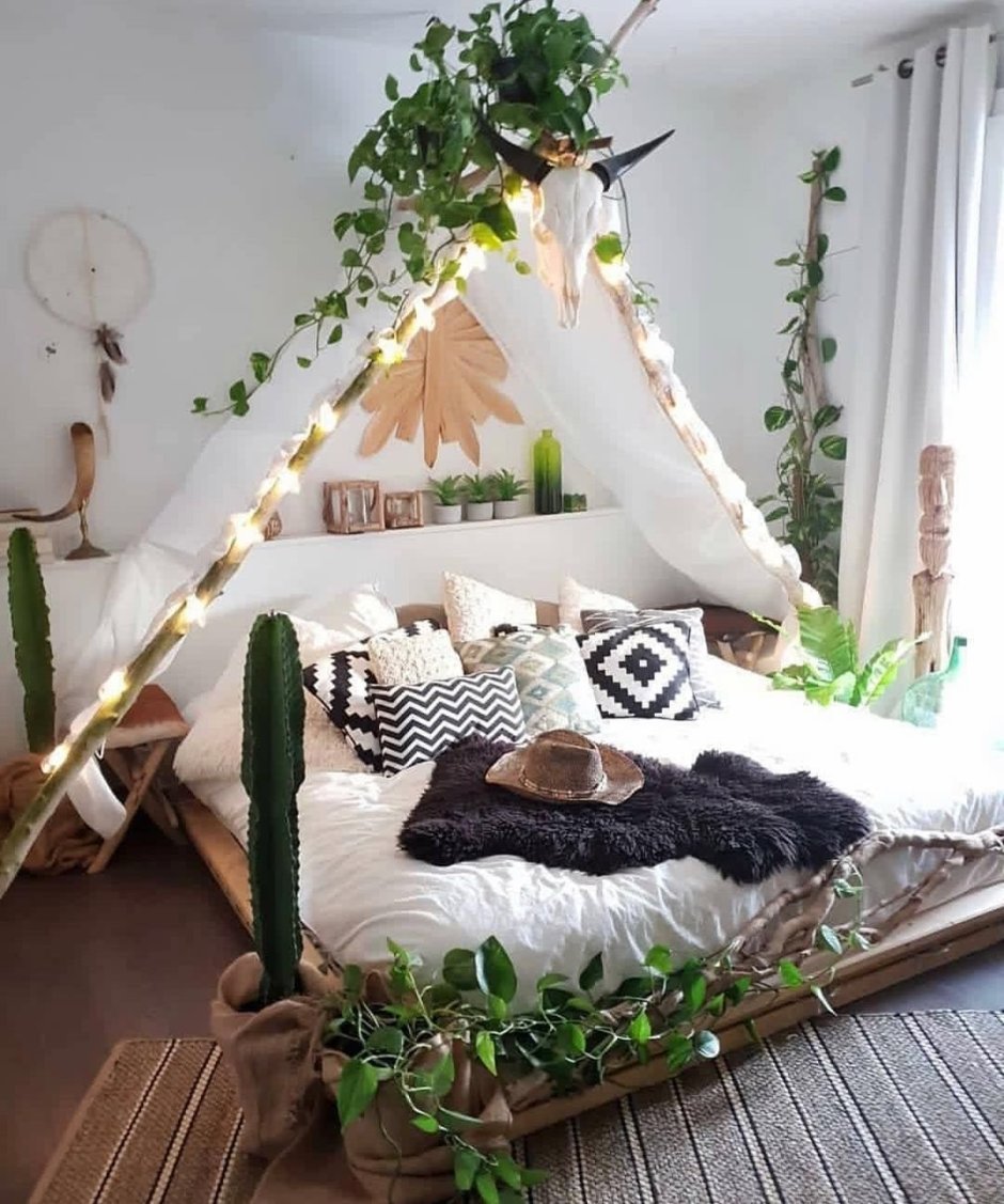 Необычный декор для спальни