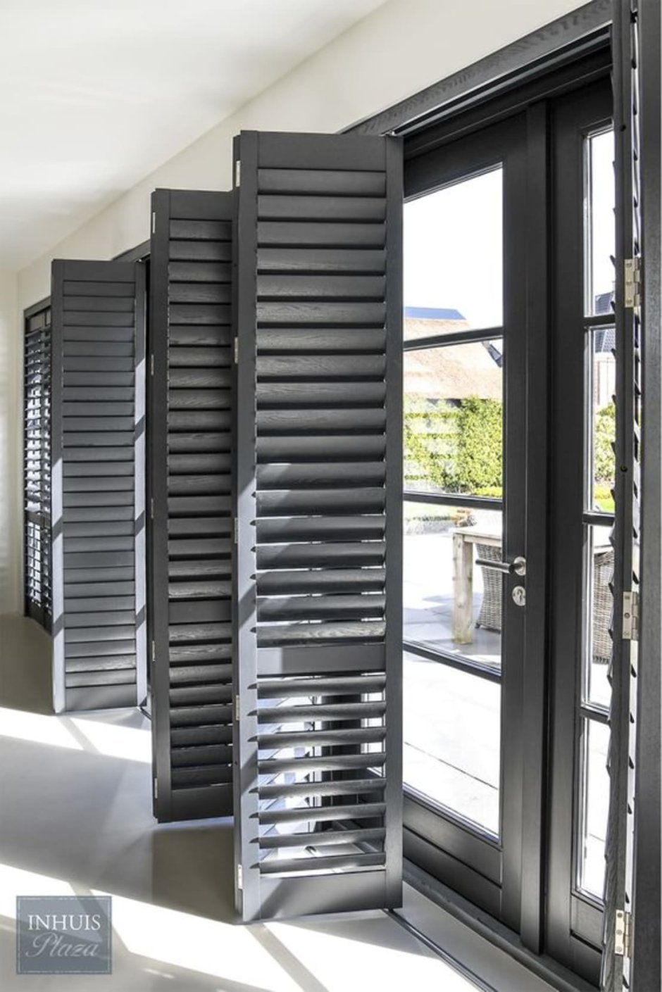 Шаттерсы раздвижные