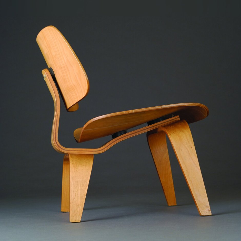 Стул из гнутой фанеры