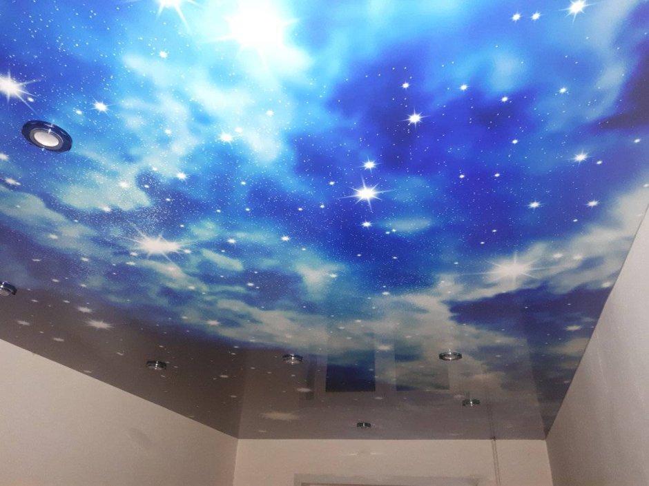 Двухуровневый натяжной потолок звездное небо