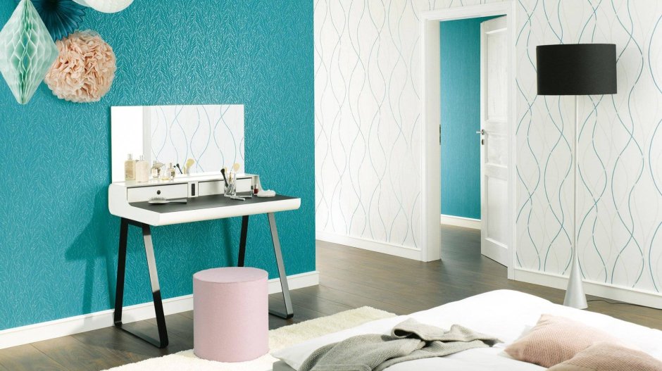 Голубые обои в интерьере