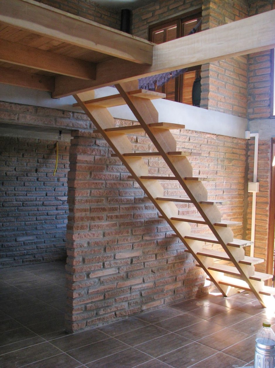 Приставная лестница Тини Хаус