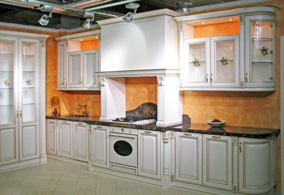 Кухня угловая Неоклассика беж