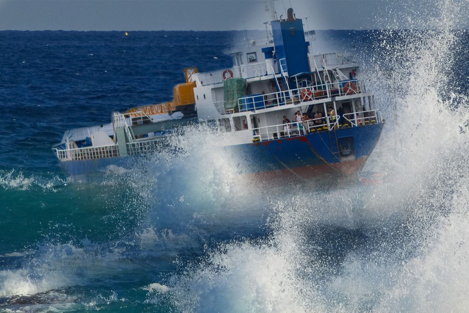 Баренцево море корабли шторм
