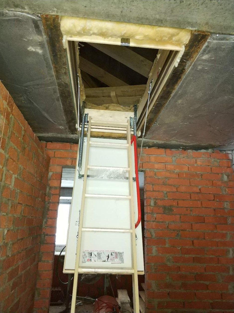Лестница чердачная Velux Velta