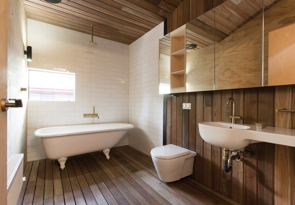 Плитка в ванной деревянного дома