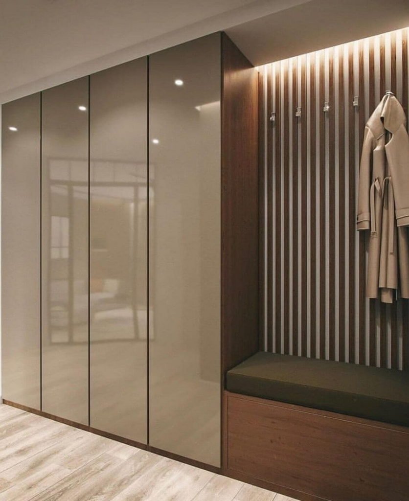 Встроенные шкафы в прихожую