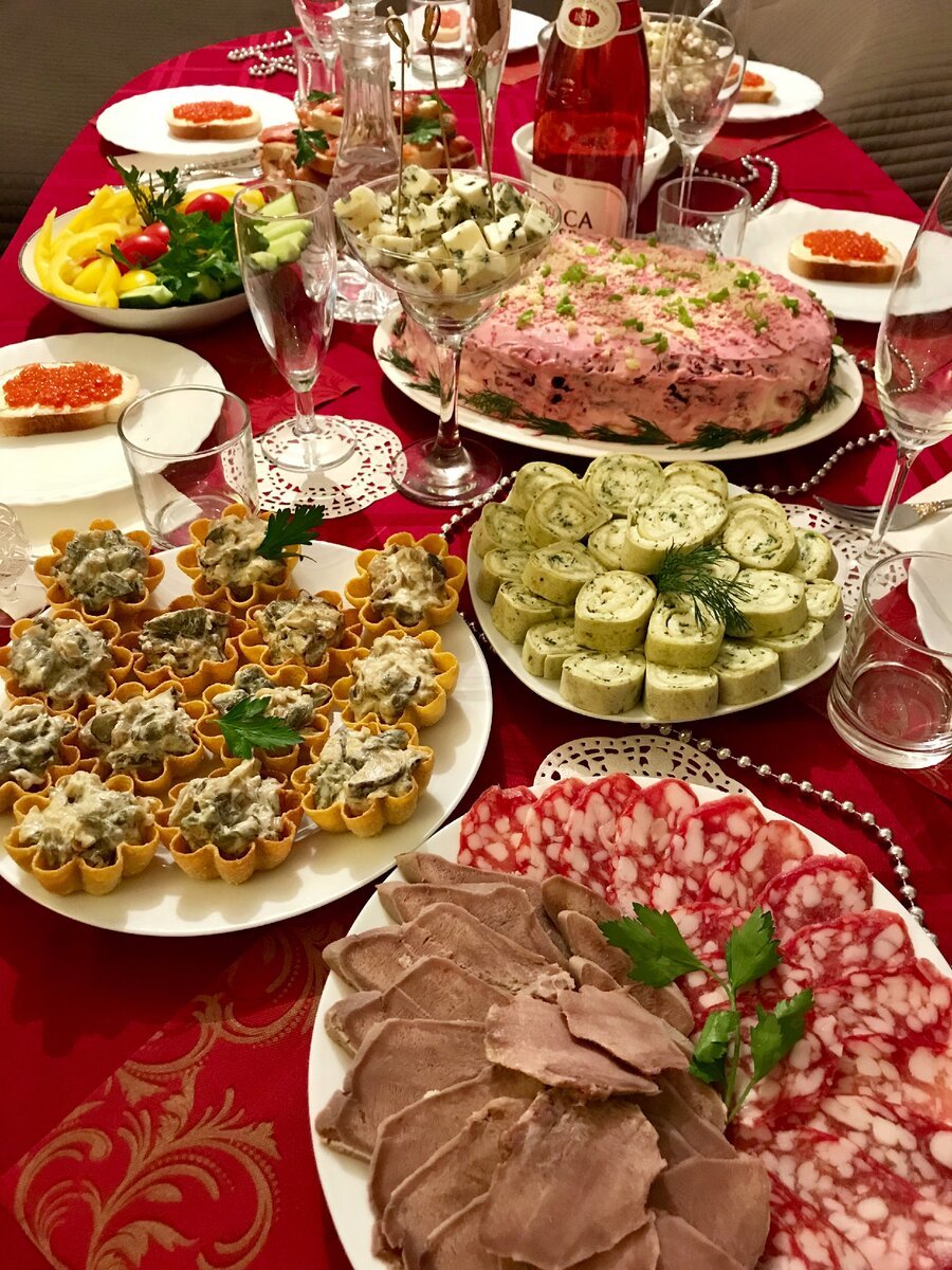 Домашний праздничный стол
