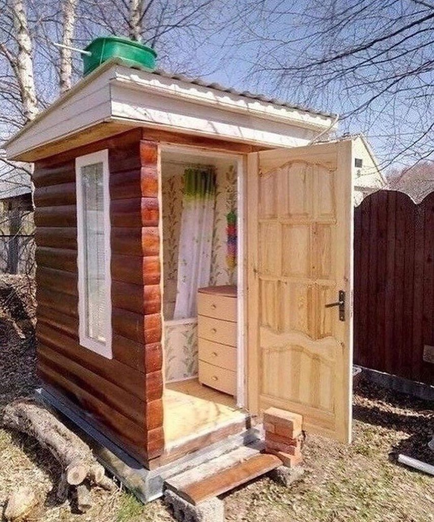 Туалет с душем для дачи