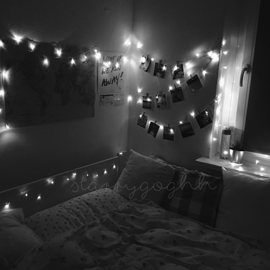 Эстетика комнаты подростка ночью