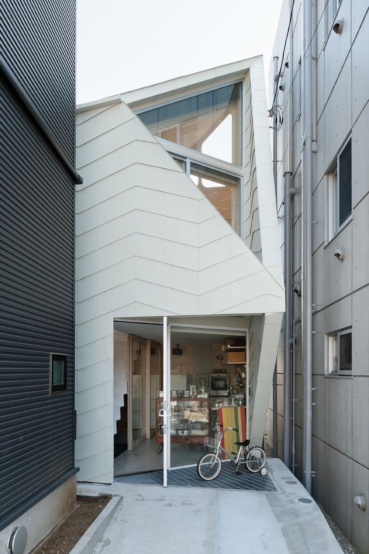 Прозрачный дом в Токио