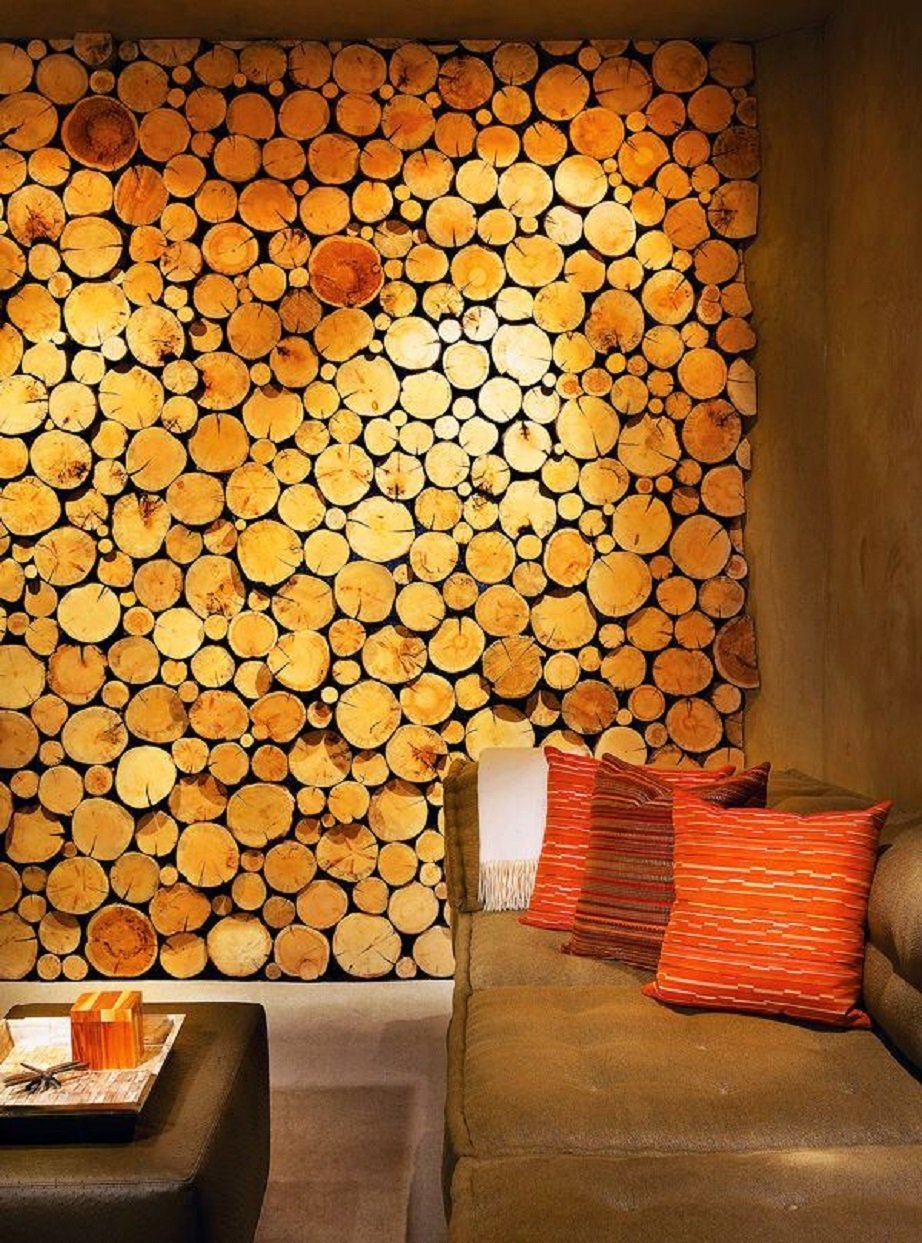 Декор стены из спилов дерева