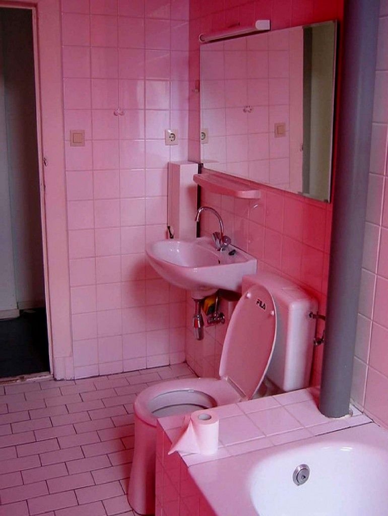 Туалет в розовом цвете