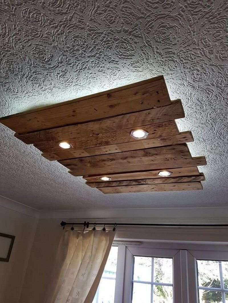 Деревянный декор на потолок
