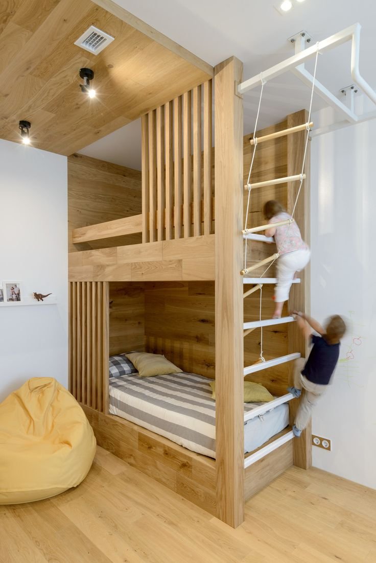 Детская кровать со вторым этажом