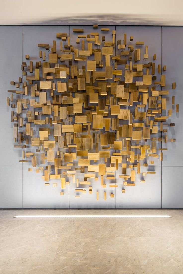 Инсталляция из дерева на стену