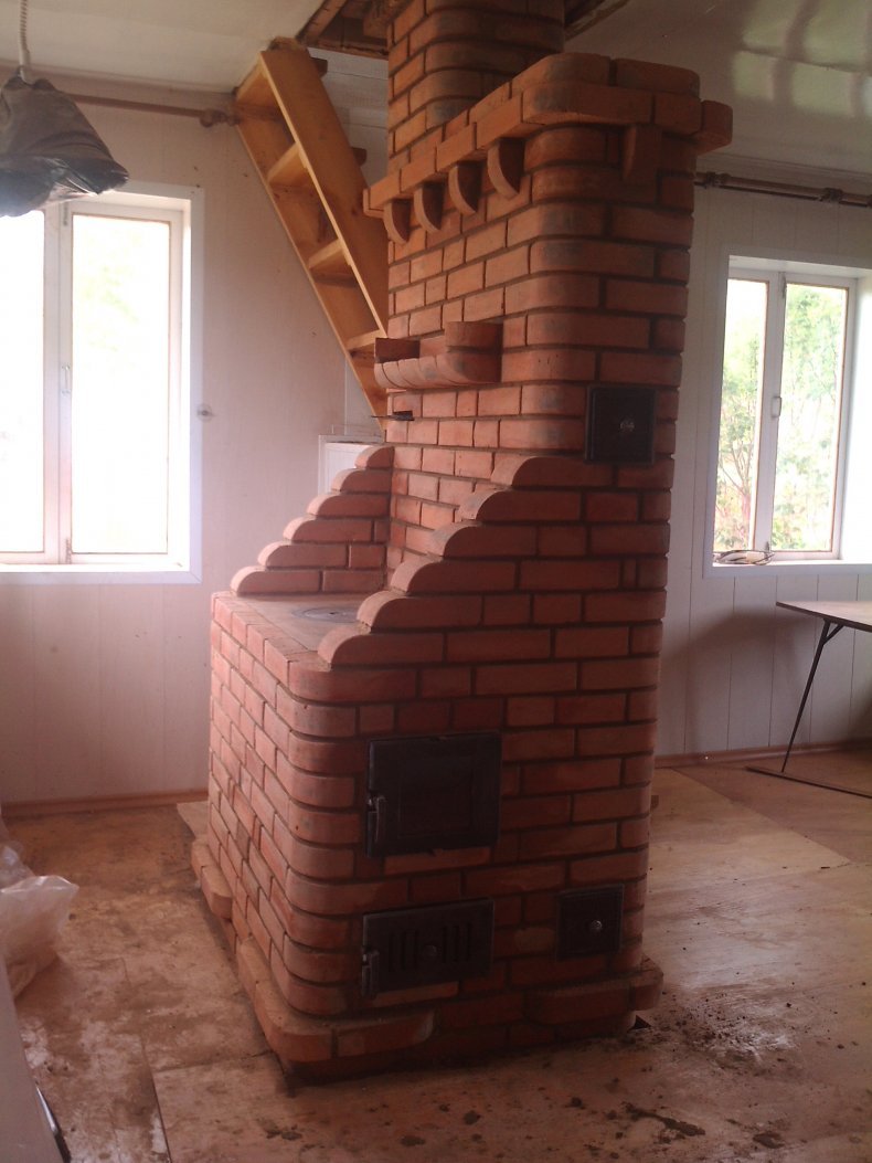 Печь отопительно-варочная кирпичная колпаковая