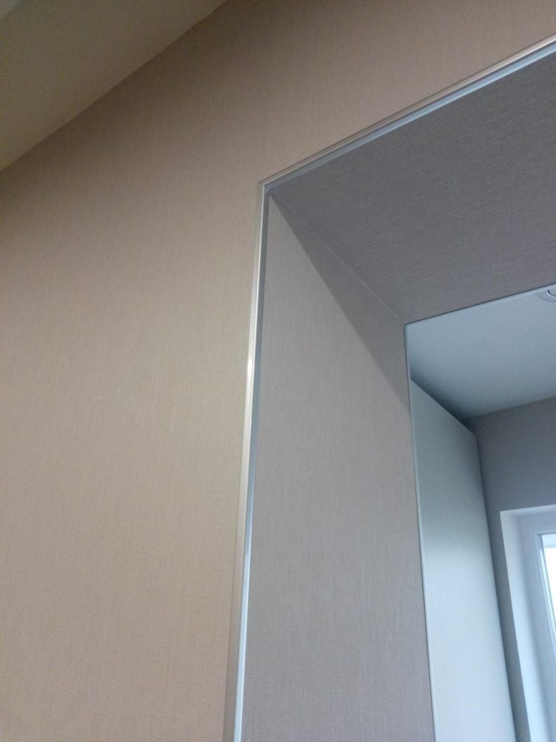 Уголки для откосов дверей