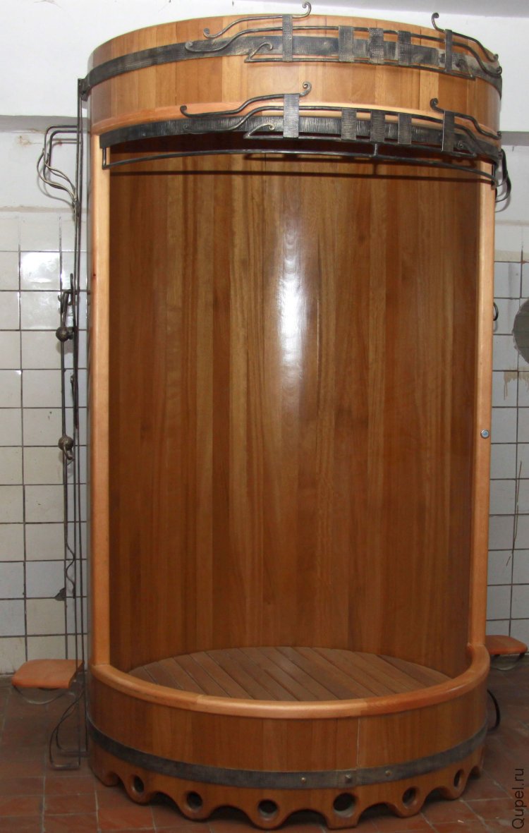 Душевая кабина из дерева Bentwood 70 см на 2м