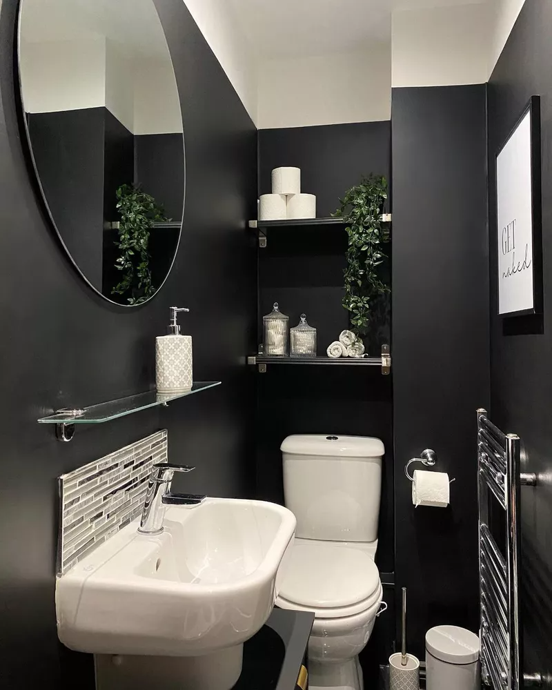 Интерьер в черных цветах ванная