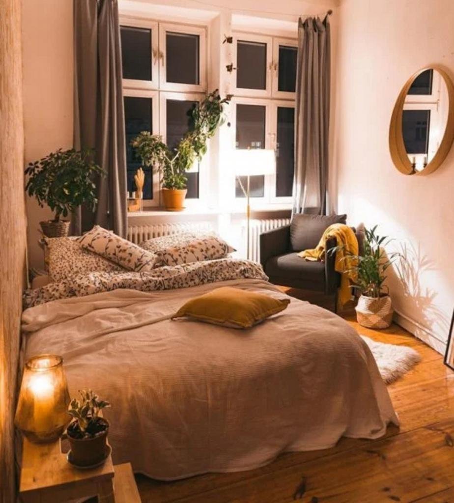 Маленькая уютная спальня