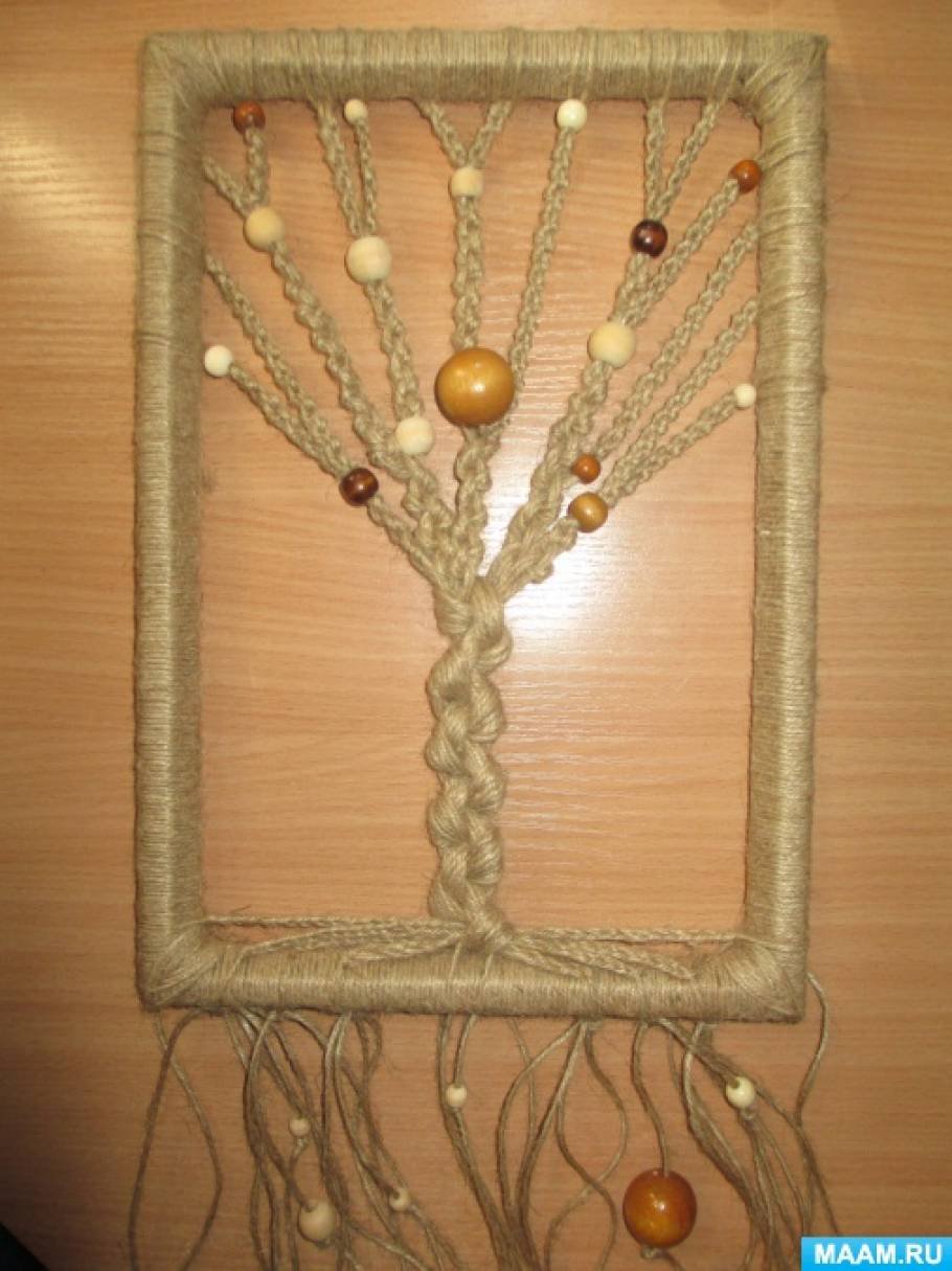 Рамки из дерева и шпагата
