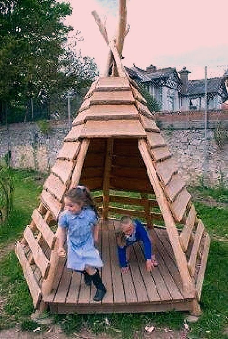 Домик шалаш для детей из дерева