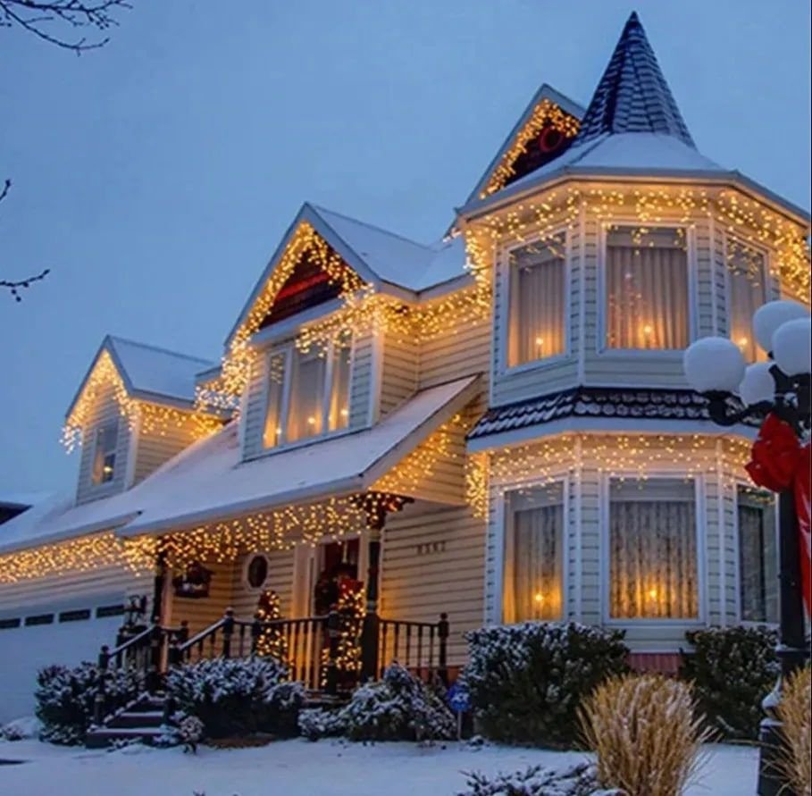 Новогоднее украшение домов