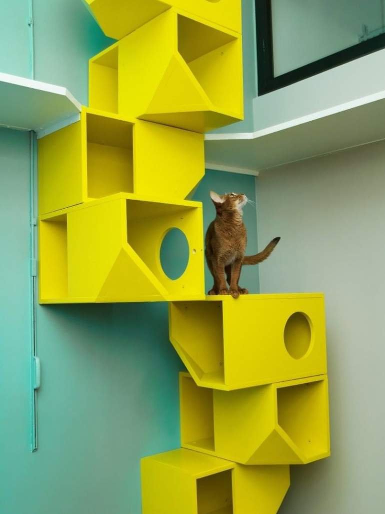 Многоэтажный домик для кошки
