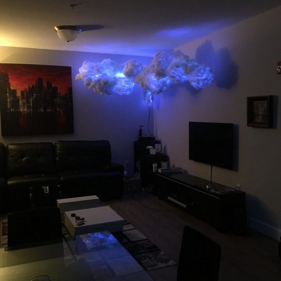 Облака в комнате с подсветкой
