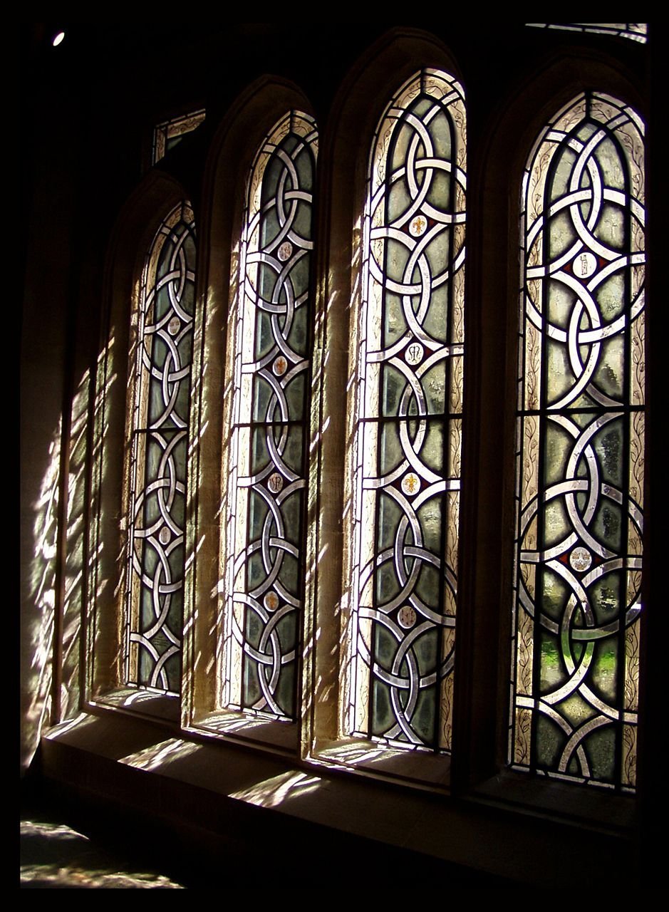 Окна в готическом стиле