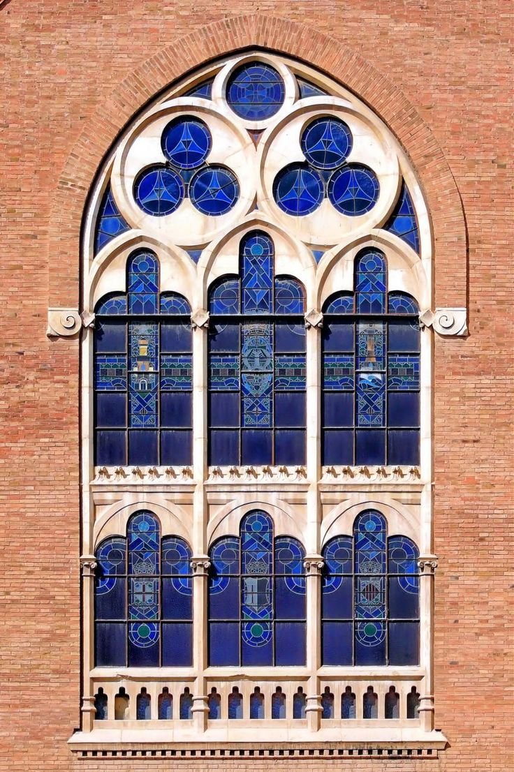 Романский стиль окна