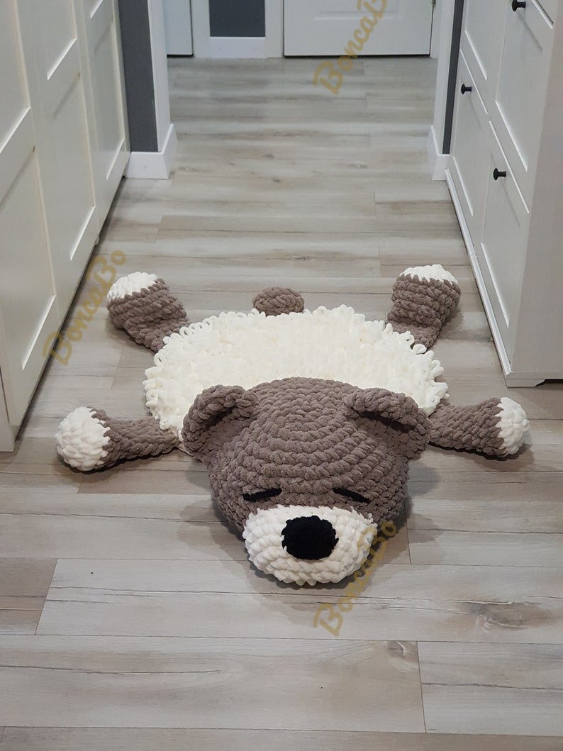 Коврик из плюшевой пряжи