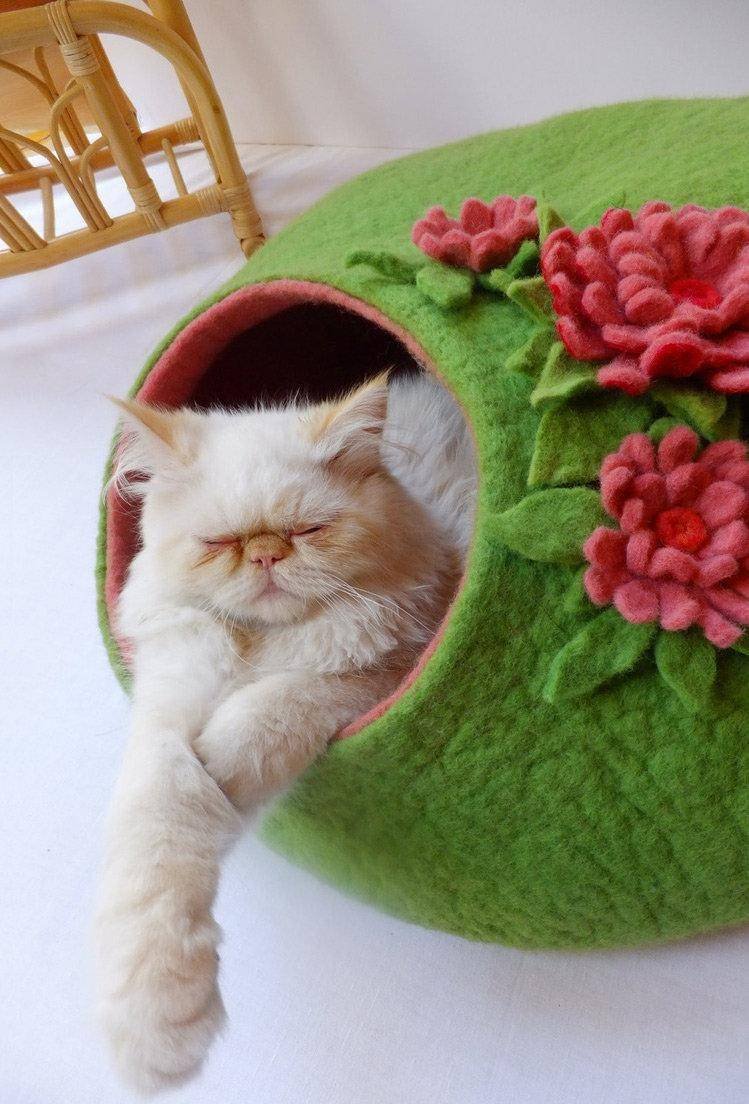 Домик для кошки валяный из шерсти