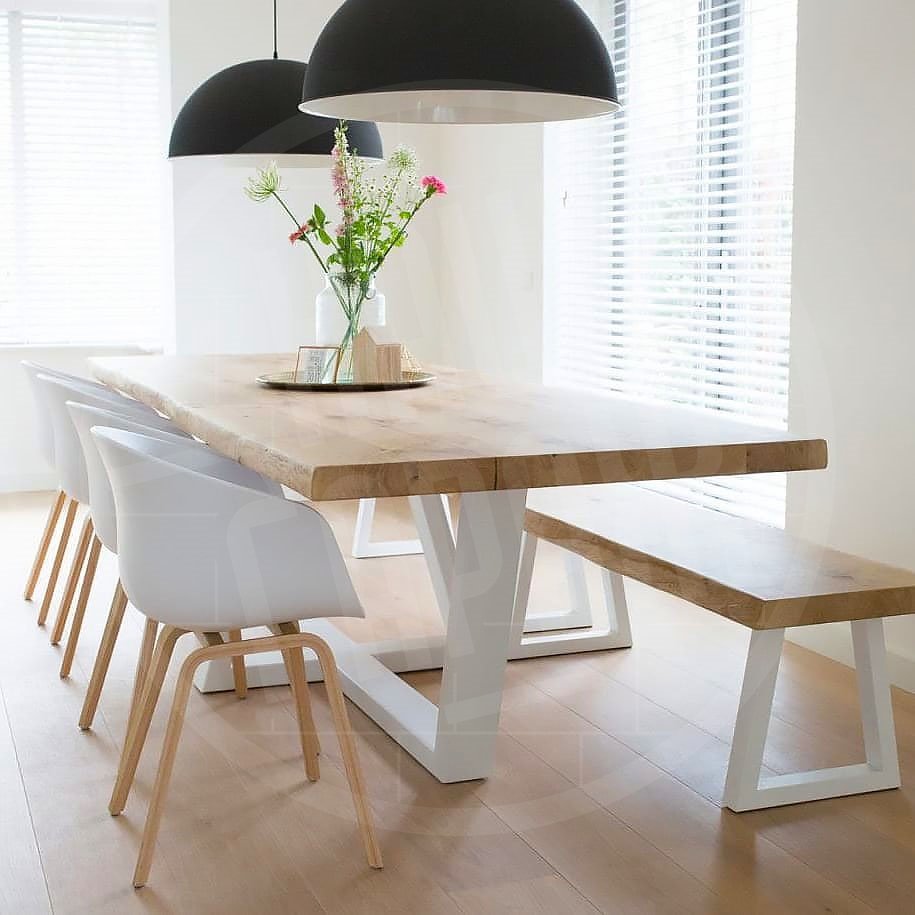 Современный деревянный стол