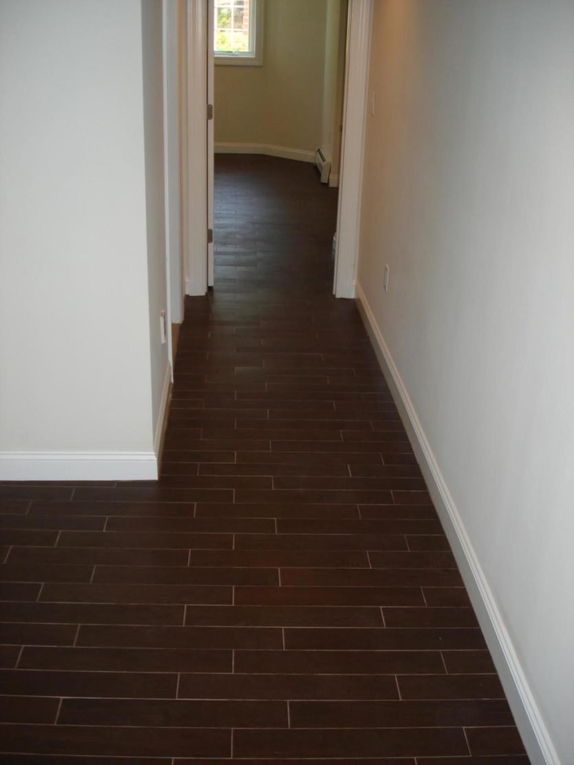 Плитка на пол в коридор прямоугольный