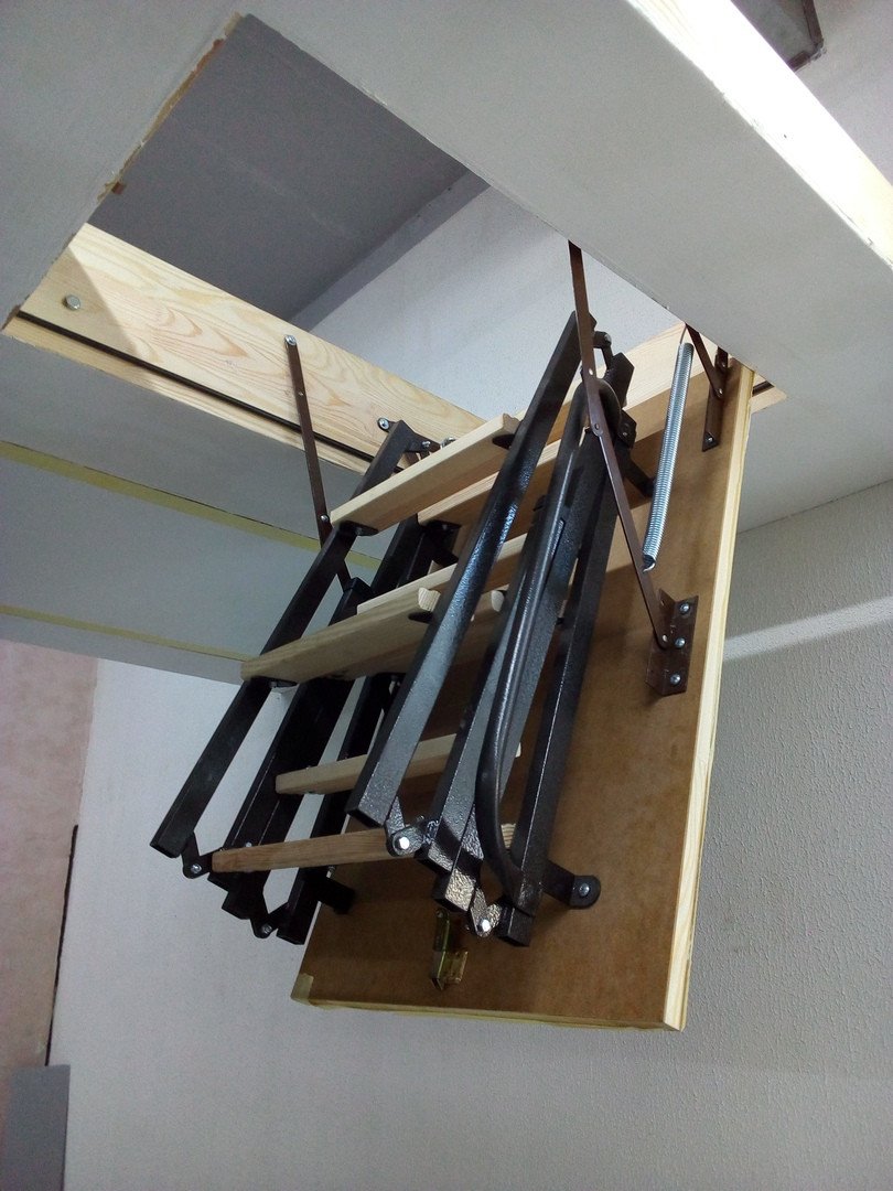 Лестница чердачная складная металлическая