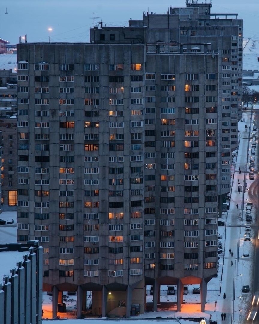 Панельный многоэтажный дом