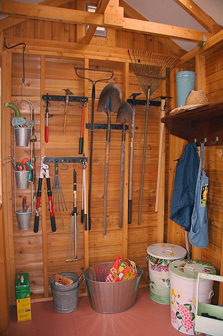 Сарай для инвентаря на даче