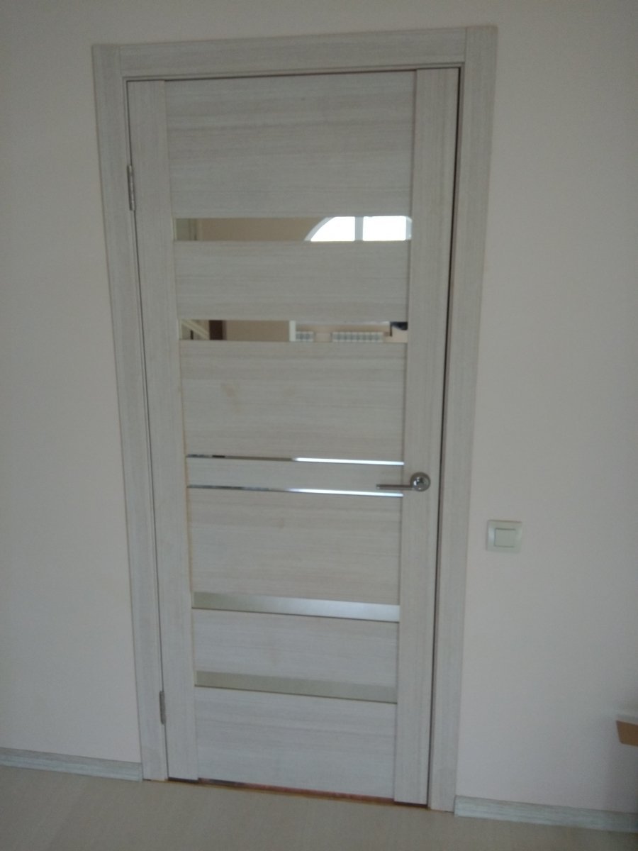 Дверь UNILINE 30030 серый велюр