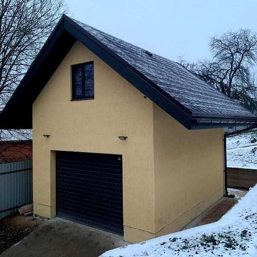 Двухэтажный гараж с мансардой