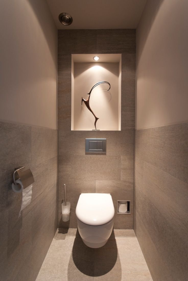 Интерьер узкого туалета