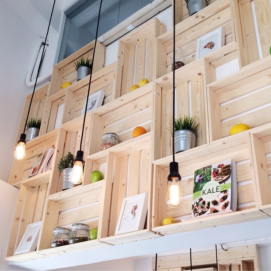 Полки из ящиков деревянных