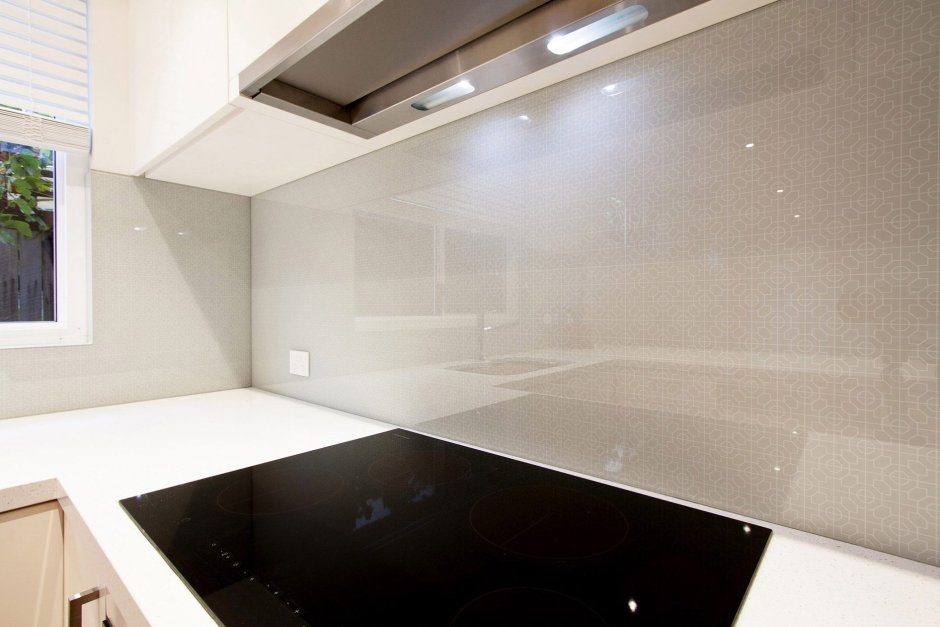 Стеклянный фартук прозрачный