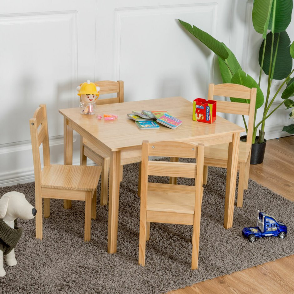 Детский кухонный стол и стулья