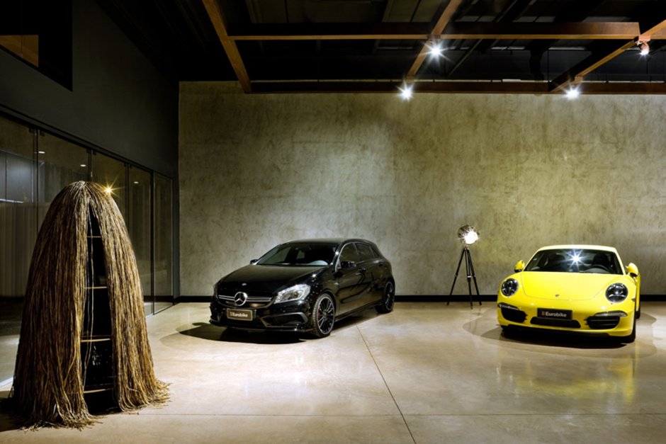 Porsche Showroom