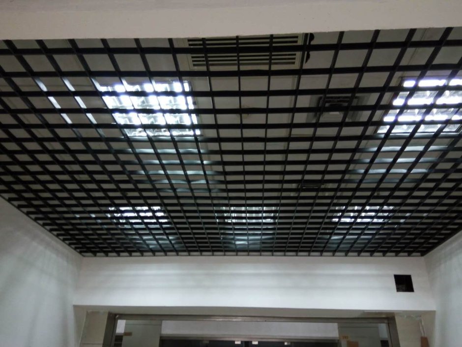 Металлическая решетка для потолка